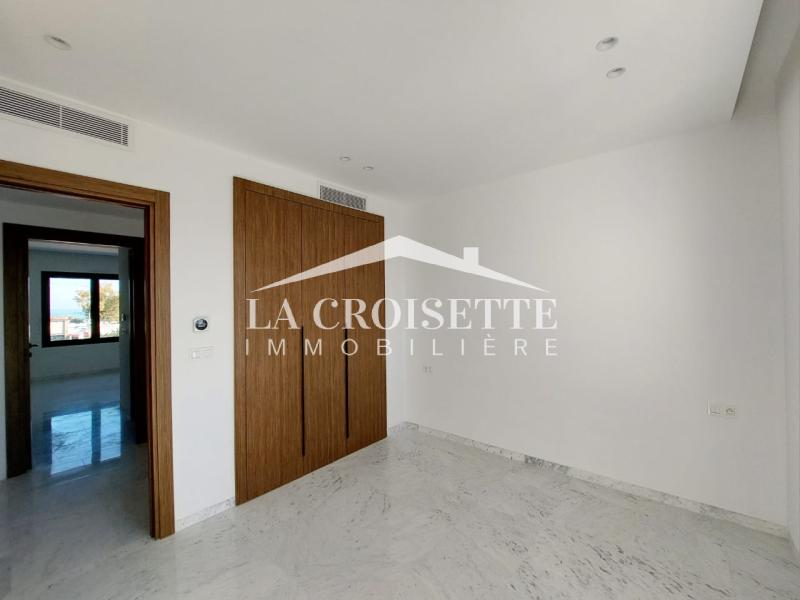 Appartement S+3 vue sur mer à La Marsa